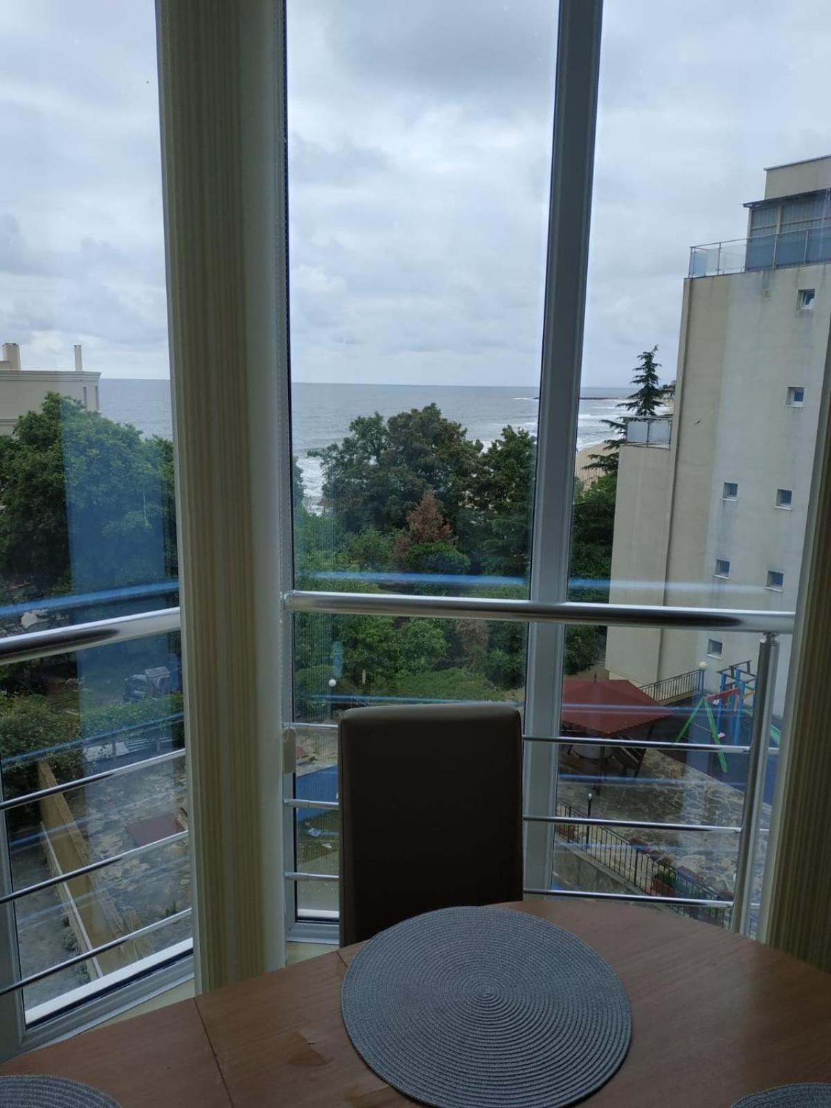 Kabakum Sea-View Apartament Golden Sands Eksteriør billede
